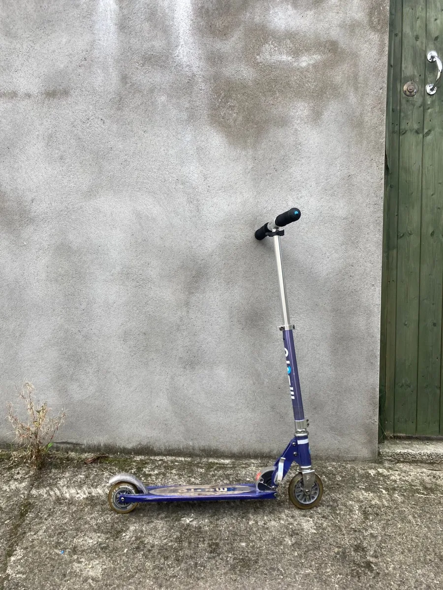 Scooter - Image 1