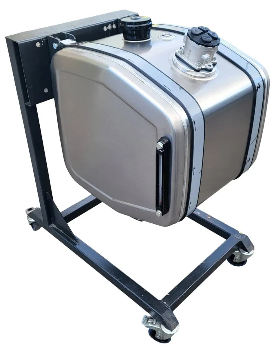 Hydraulic oil tank 8x4 Grab - Image 1