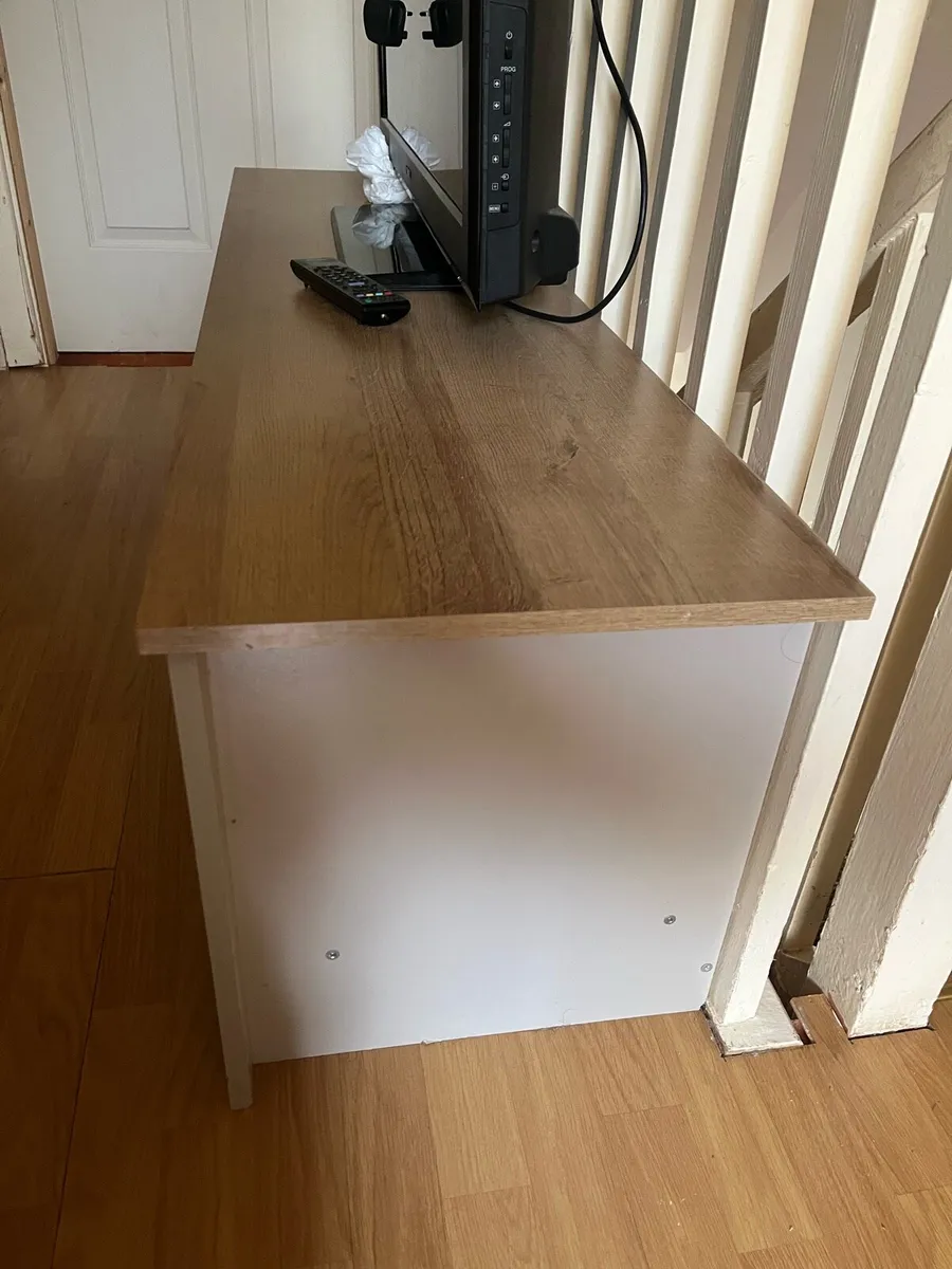 Tv stand - Image 2