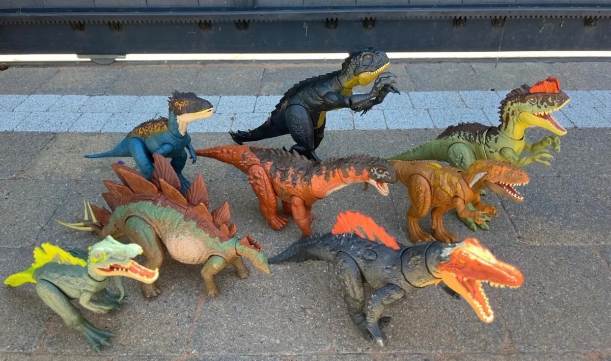 Jurassic Dinosaurs - Image 2