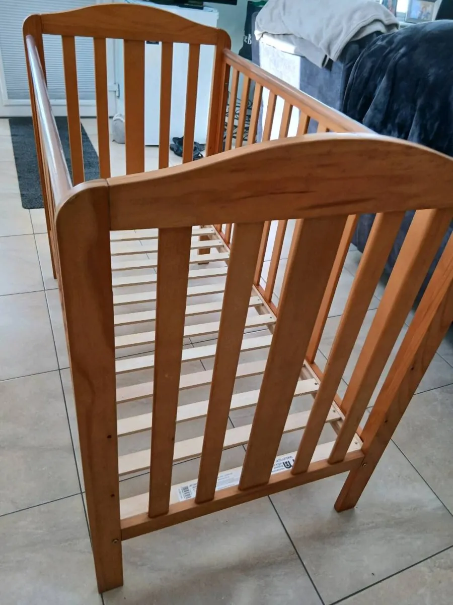 BABYS COT ON 3 LEVELS + 2 MATTRESS - Image 1