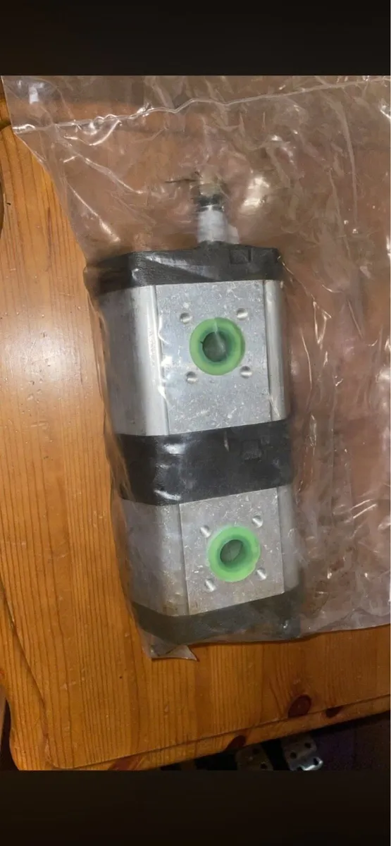 Deutz dx parts new and sh - Image 2