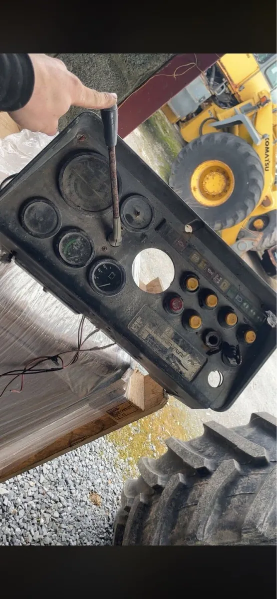Deutz dx parts new and sh - Image 3