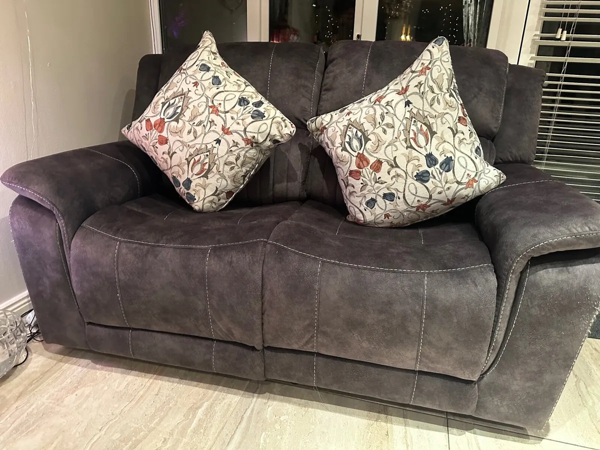 3 Seater and 2 Seater Recliners all electric  €700 - Image 1