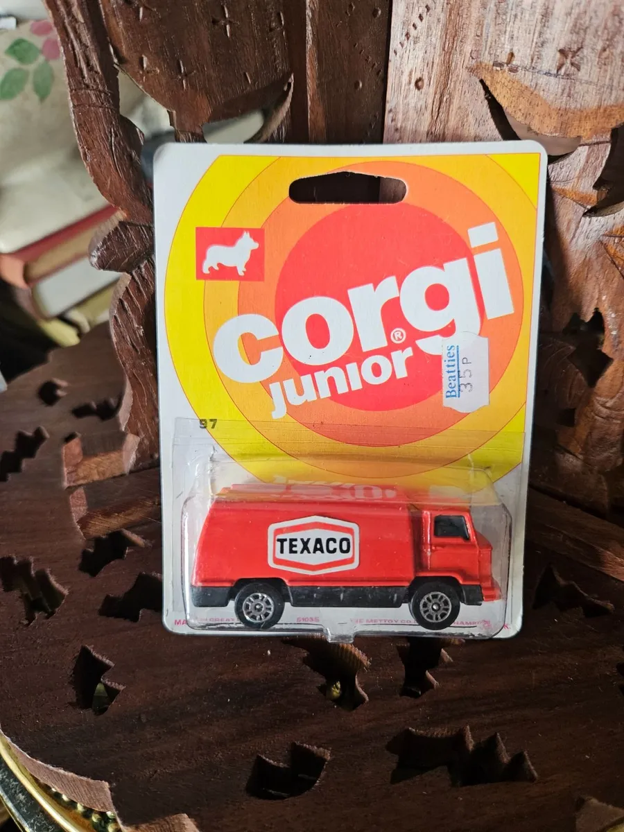 Corgi 1970's Texaco Truck - Image 1