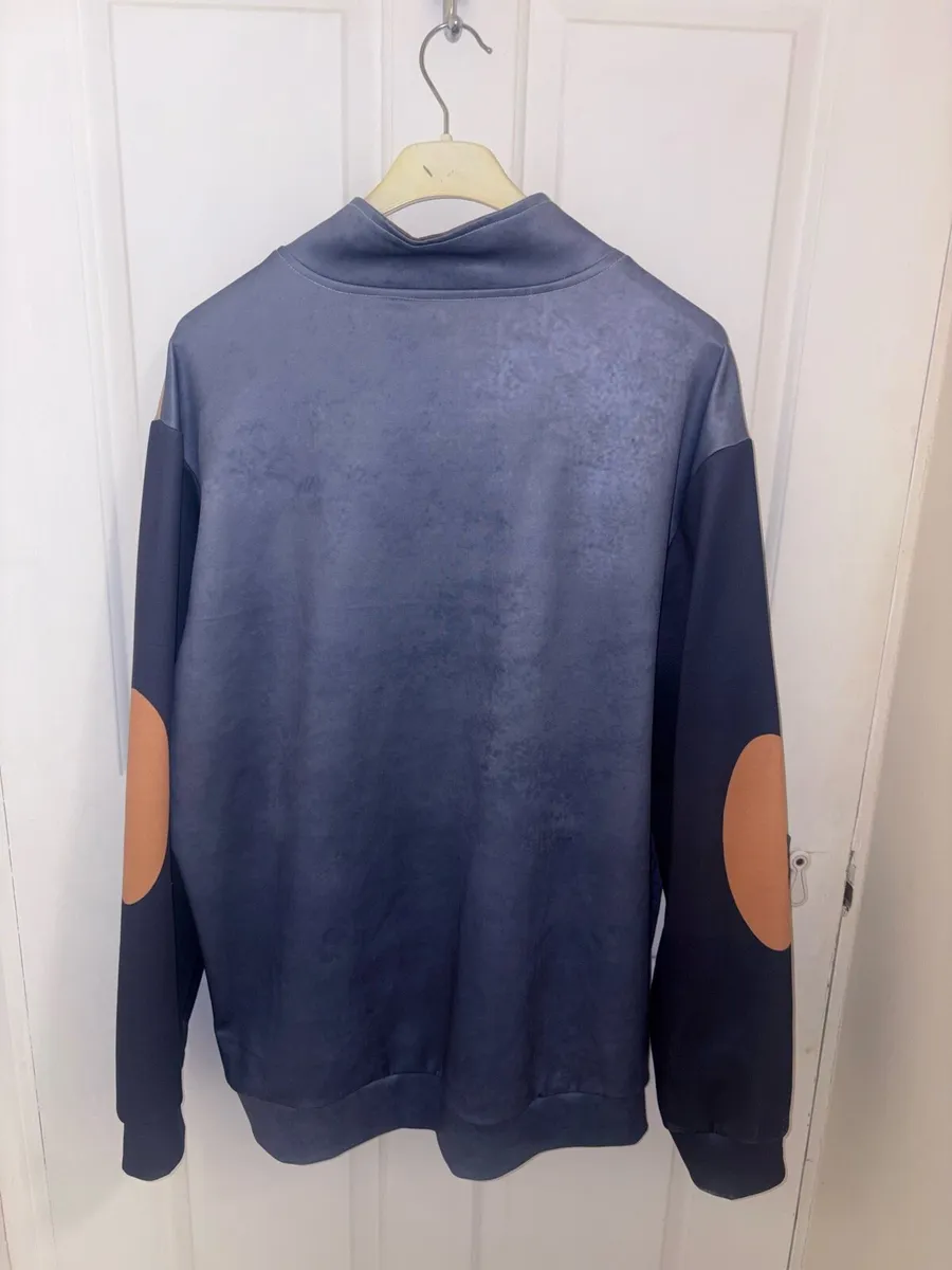 Clothes - Image 4