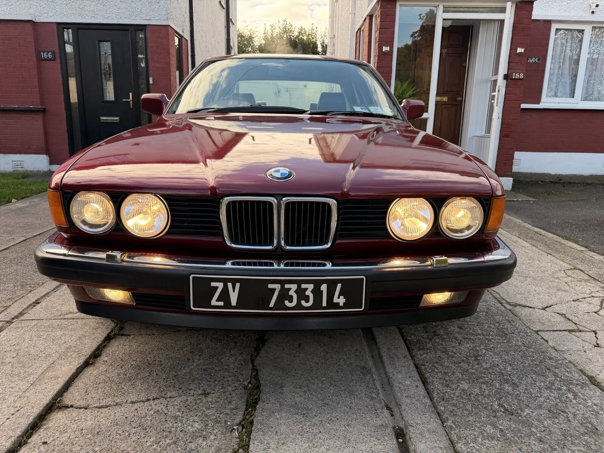 Bmw 1990 e32 - Image 1