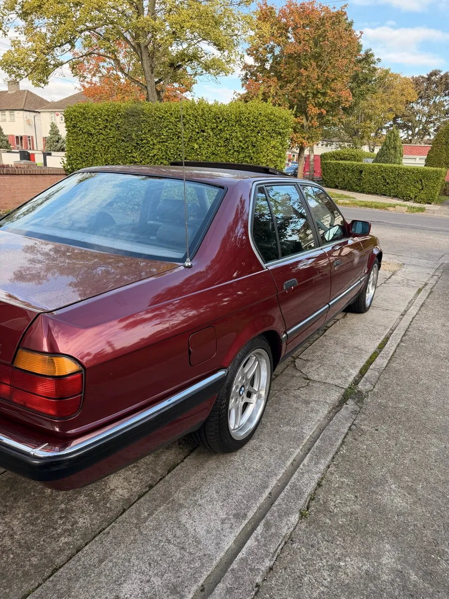 Bmw 1990 e32 - Image 3
