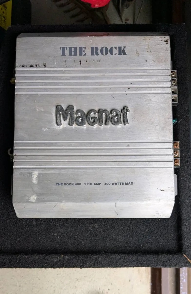 Car amplifier and subwoofer - Image 4