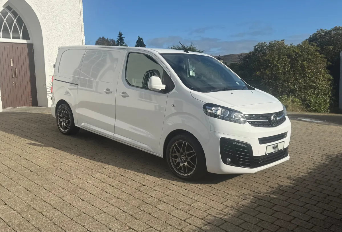 2019 (192Reg) Vauxhall Vivaro Sportive 120bhpq - Image 1
