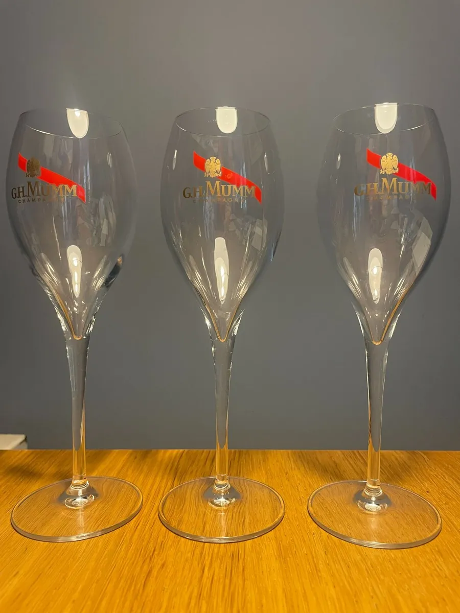G.H. Mumm champagne glasses x 3 - Image 1