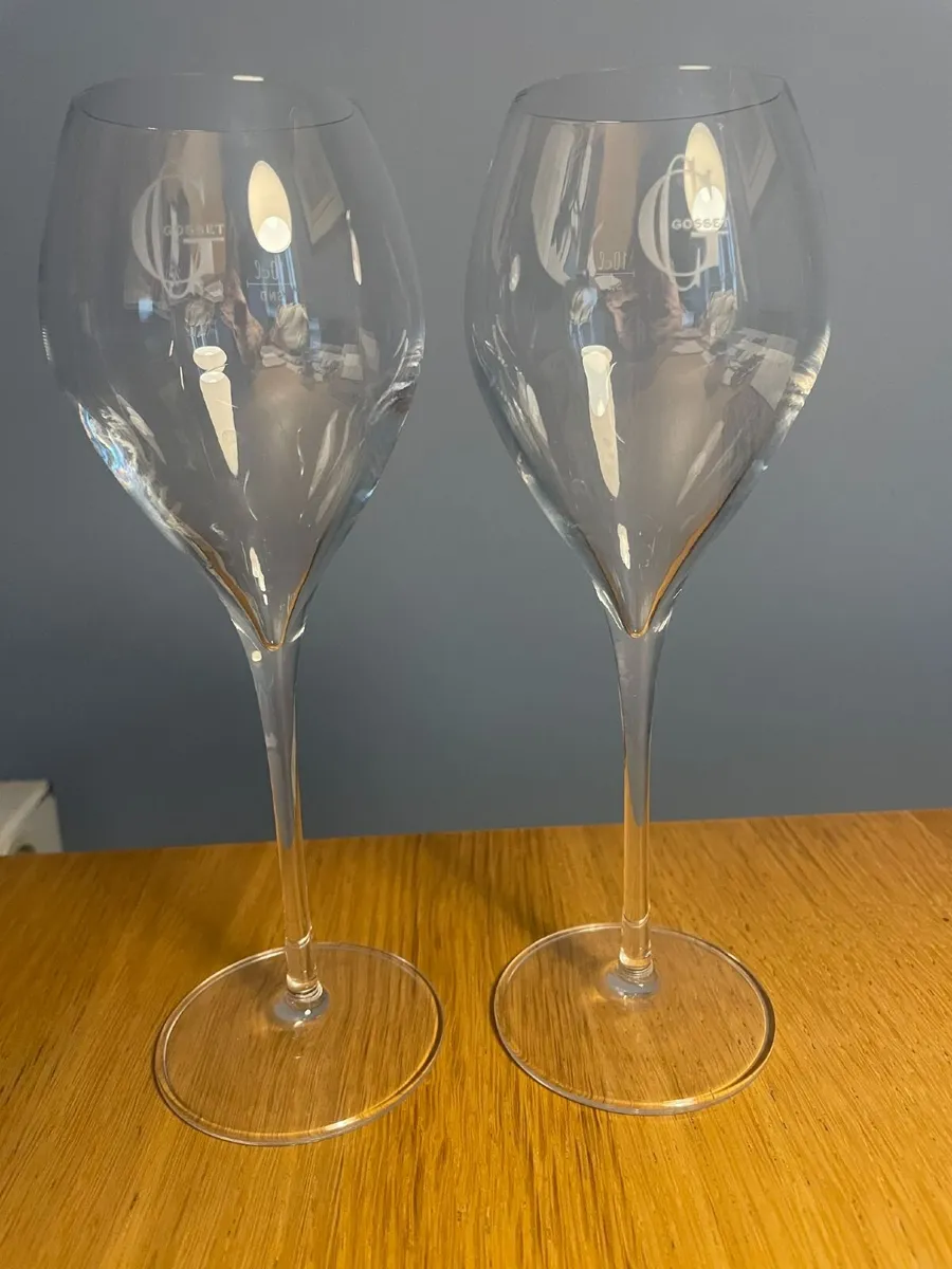Gosset Champagne glasses x 2 - Image 1