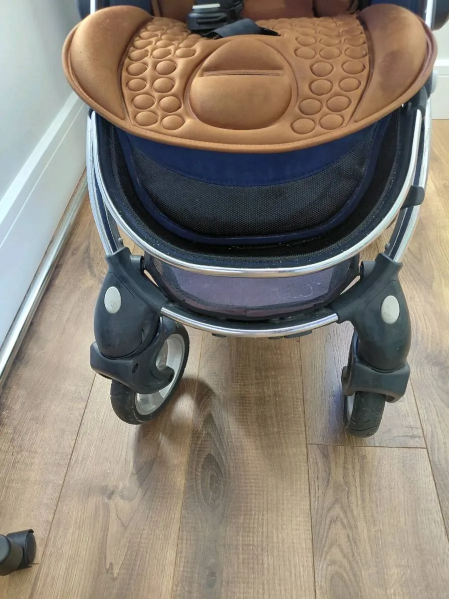 Egg Travel System - Image 3