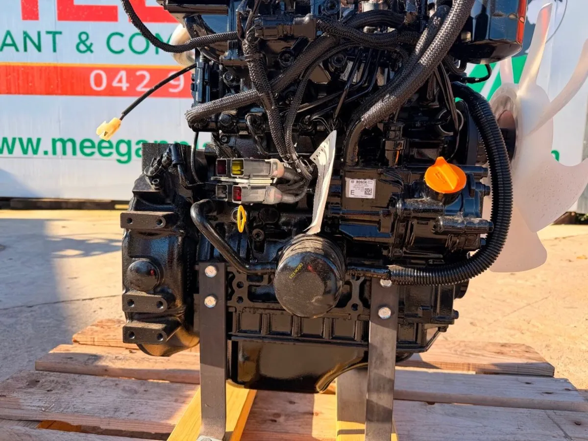 New Yanmar 3TNV88C-DHM diesel engine  unused - Image 3