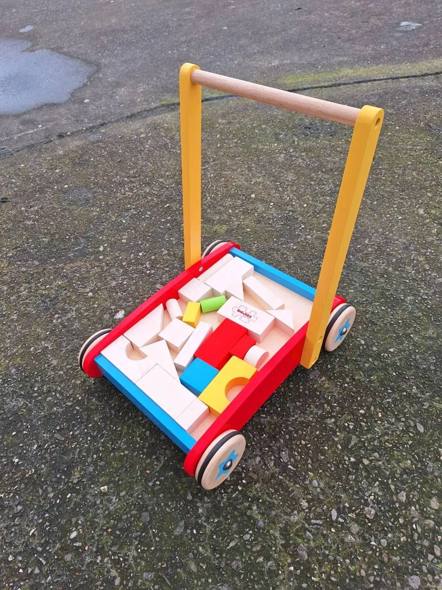 Bigjigs baby walker with wooden blocks - Image 1