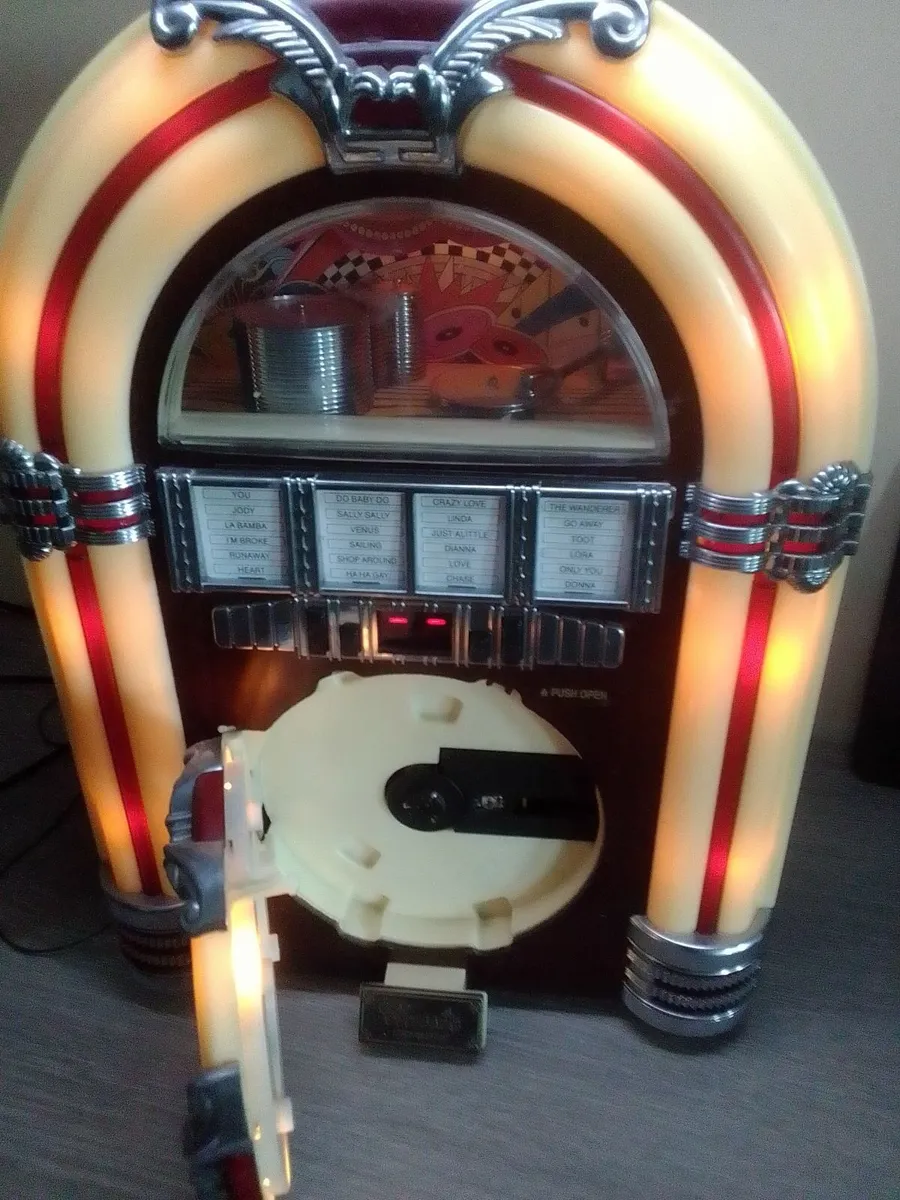 Radio and cd player - Image 3