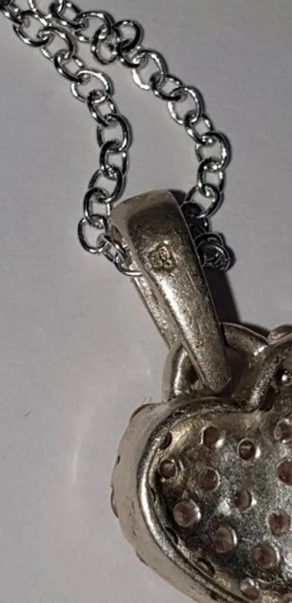 Vintage Irish Hallmarked Silver Pendant/Chain - Image 2