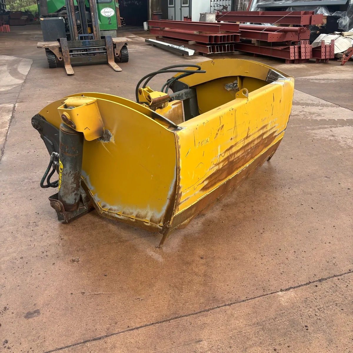 Tanco MultiShear bale splitter - Image 1