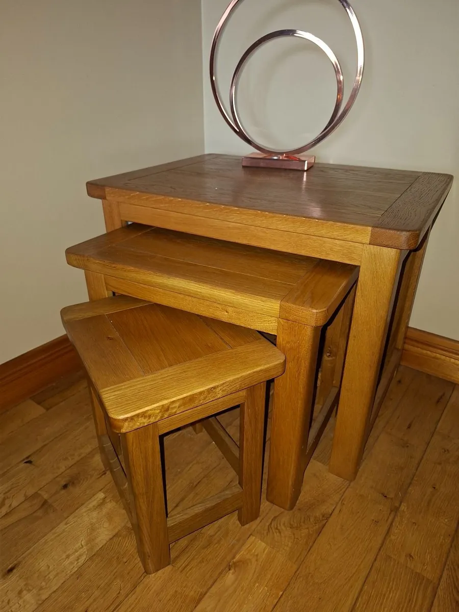 Nest of tables - Image 1