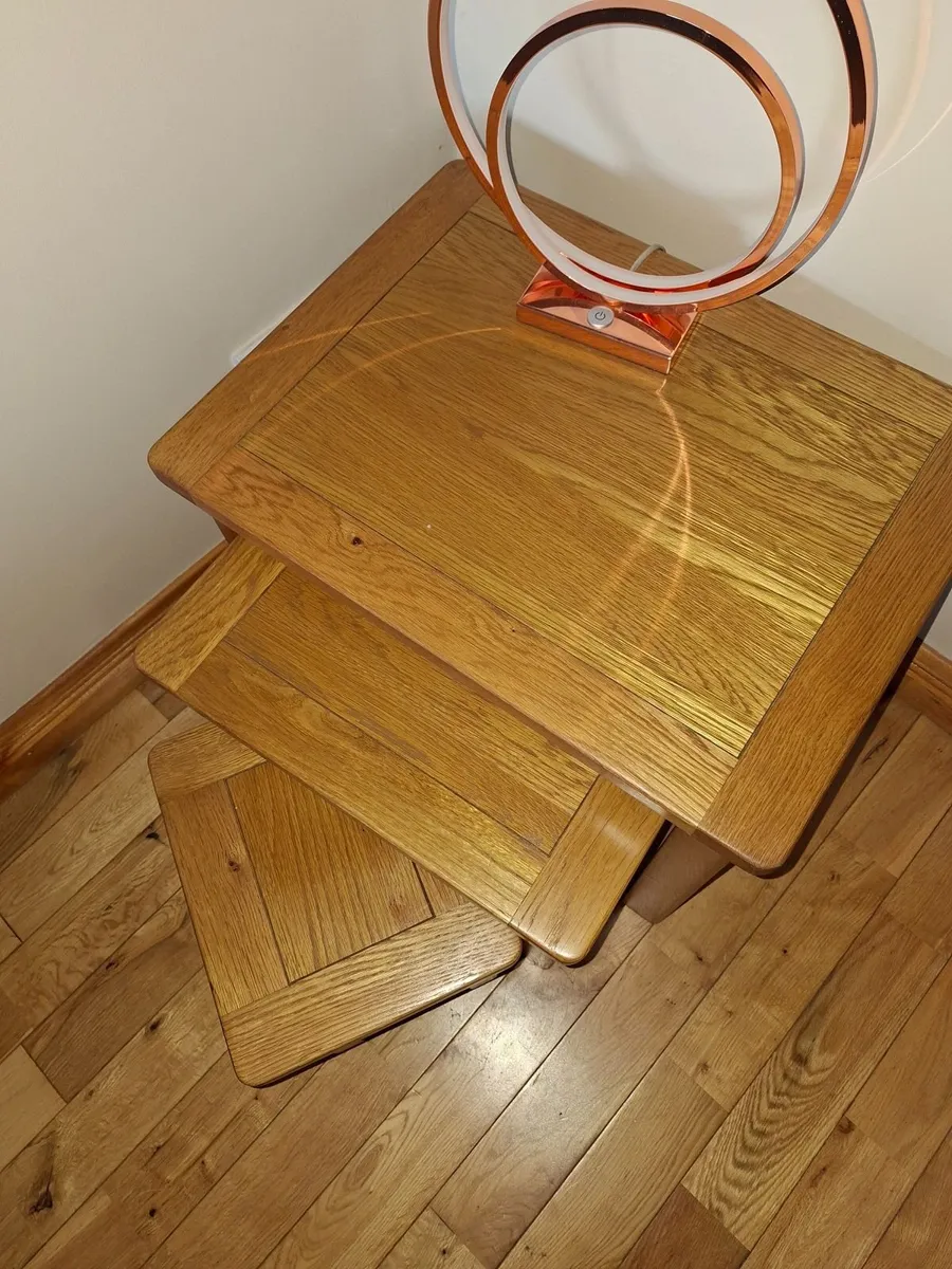 Nest of tables - Image 2