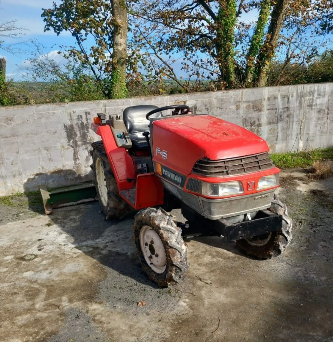 Yanmar F-6 compact tractor - Image 2