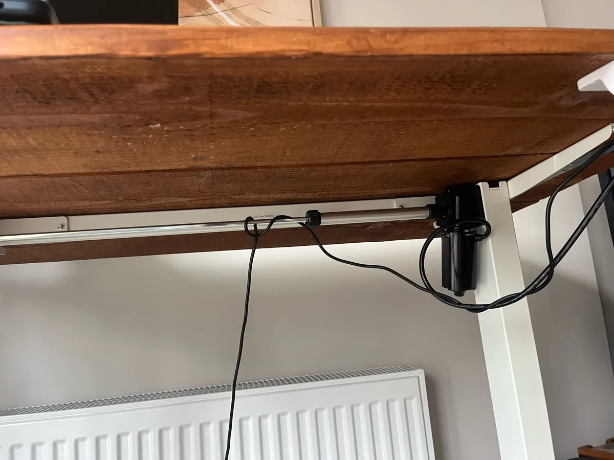 Standing desk - Image 3