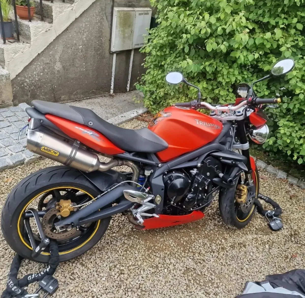 Triumph Street Triple R 675 - Image 1