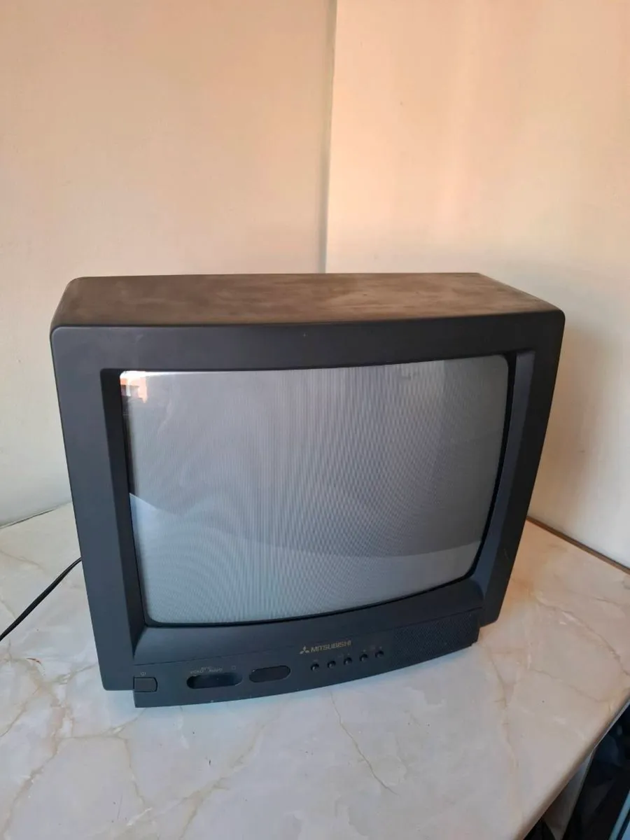 14" Mitsubishi CRT TV - Image 4