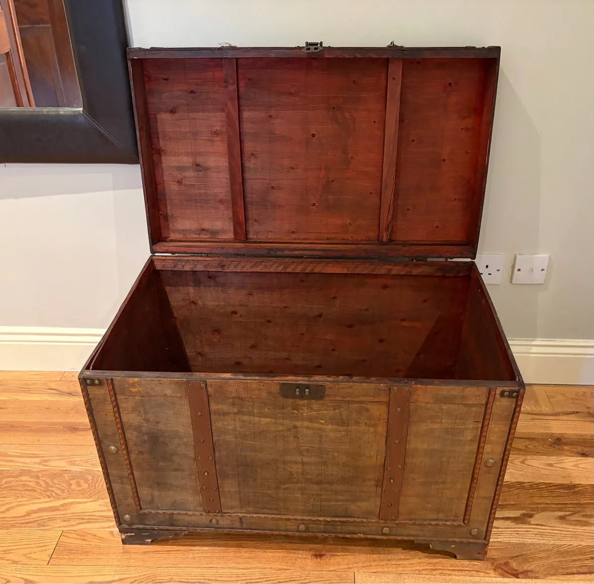 Rustic Storage Box - Image 2