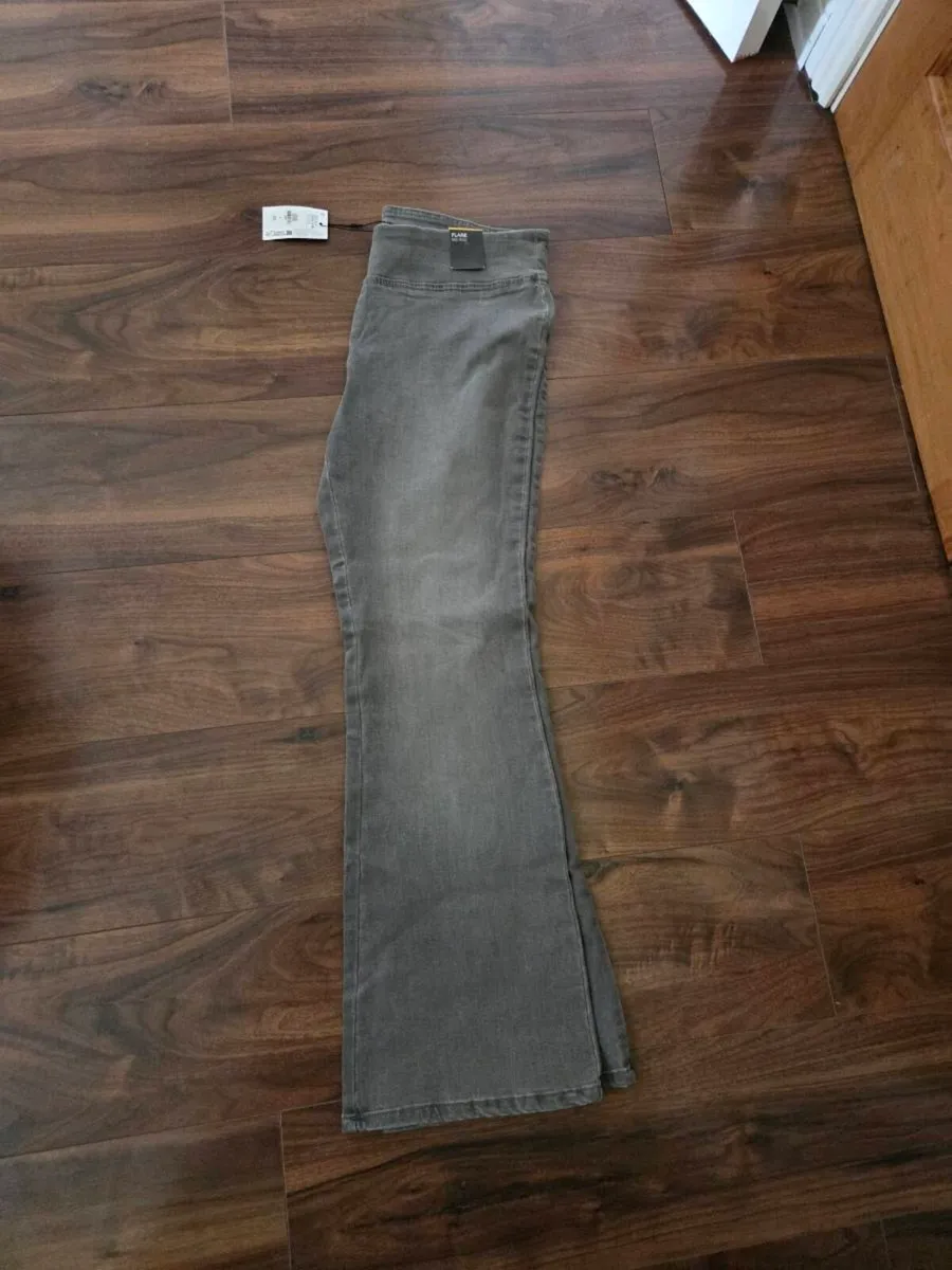 Ladies Jeans - Image 2