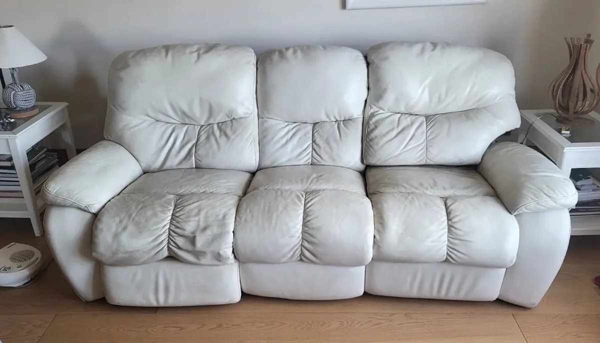 RECLINER LEATHER COUCH - Image 2