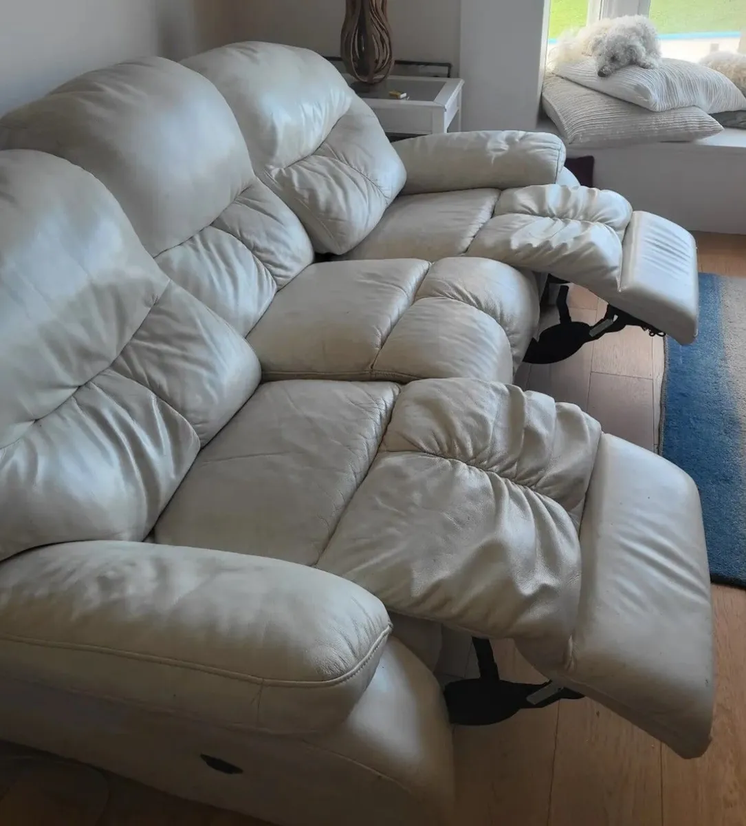 RECLINER LEATHER COUCH - Image 3