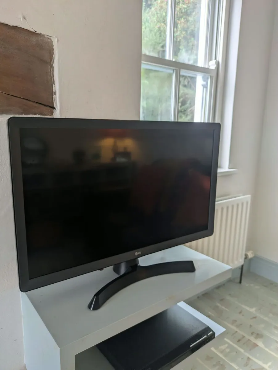 LG TV - Image 1