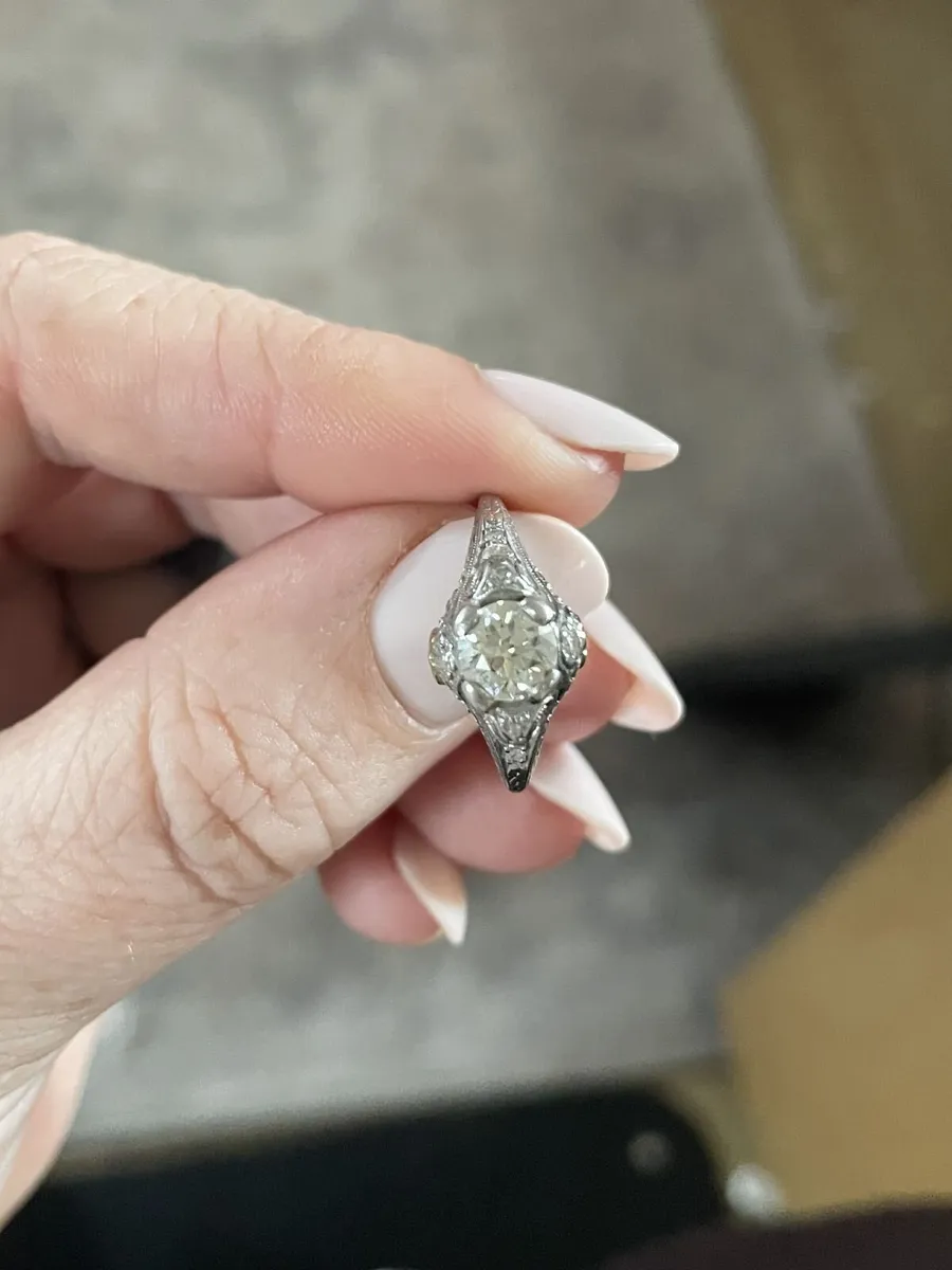 Antique Diamond Engagement Ring | Approx. 1.75ct - Image 1