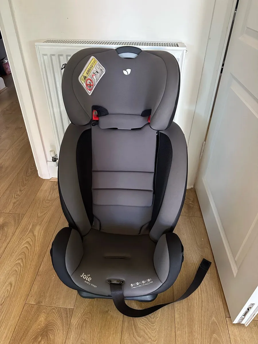 Car seat - Image 1