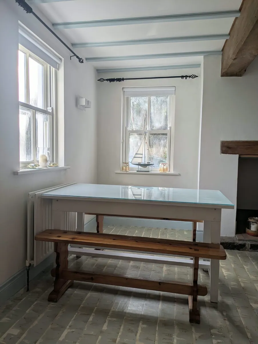 Dining table and 2 benches - Image 3