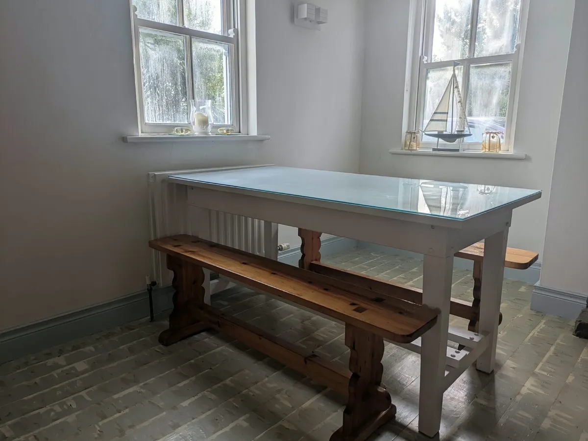 Dining table and 2 benches - Image 4