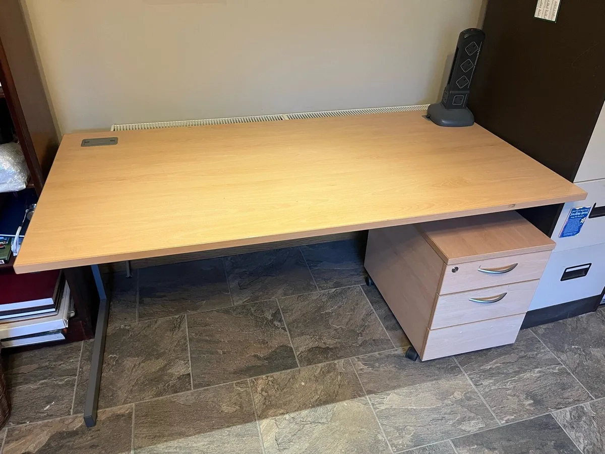 Office Desk - Image 1