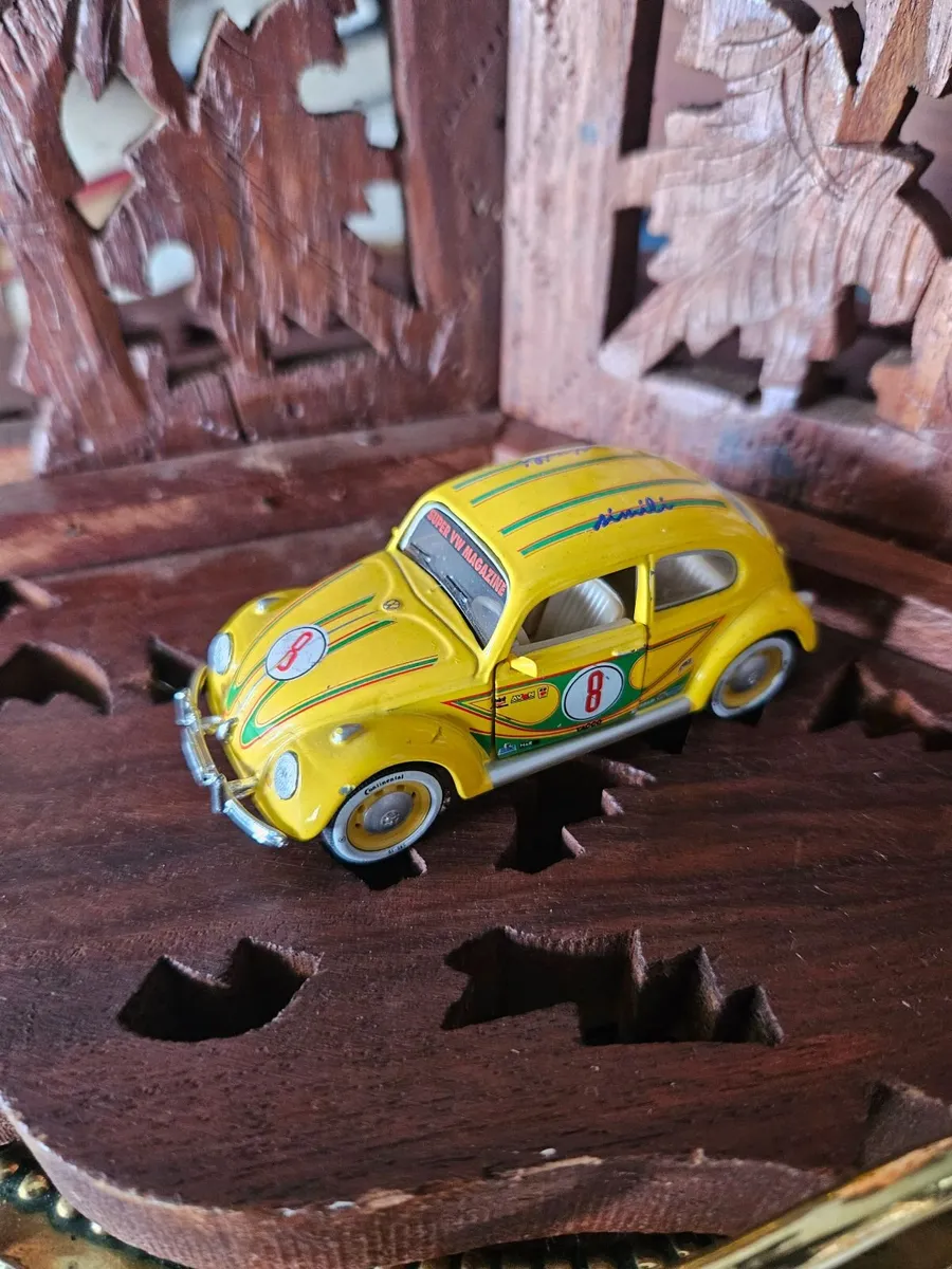 Corgi Vitesse VW Beetle - Image 2