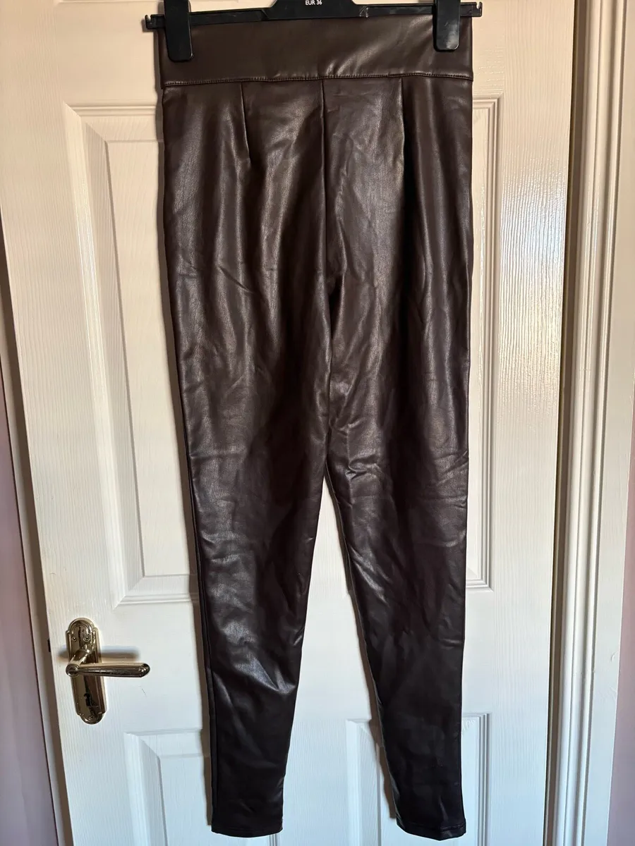 Ladies leather look trousers - Image 4