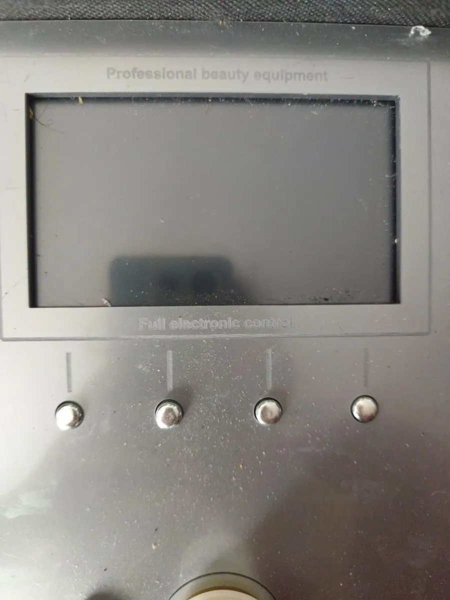 Beauty equipment - Image 2