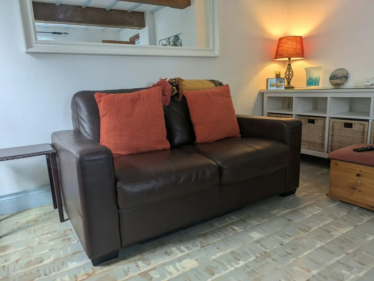 2 x brown leather couches - Image 1