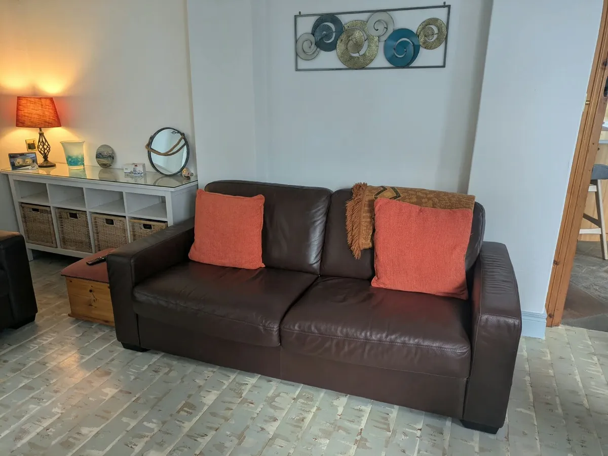 2 x brown leather couches - Image 4