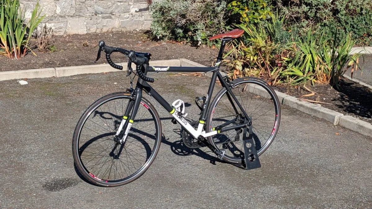 Genesis Volant 30 Road Bike – 60cm – Shimano 105 - Image 2