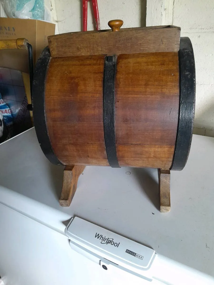 Vintage wooden butter churn - Image 2