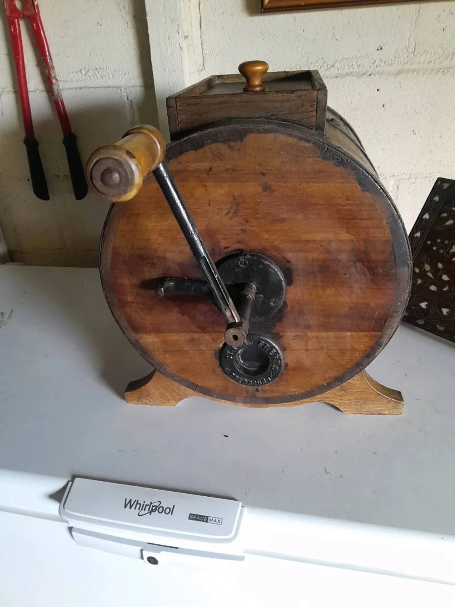 Vintage wooden butter churn - Image 1