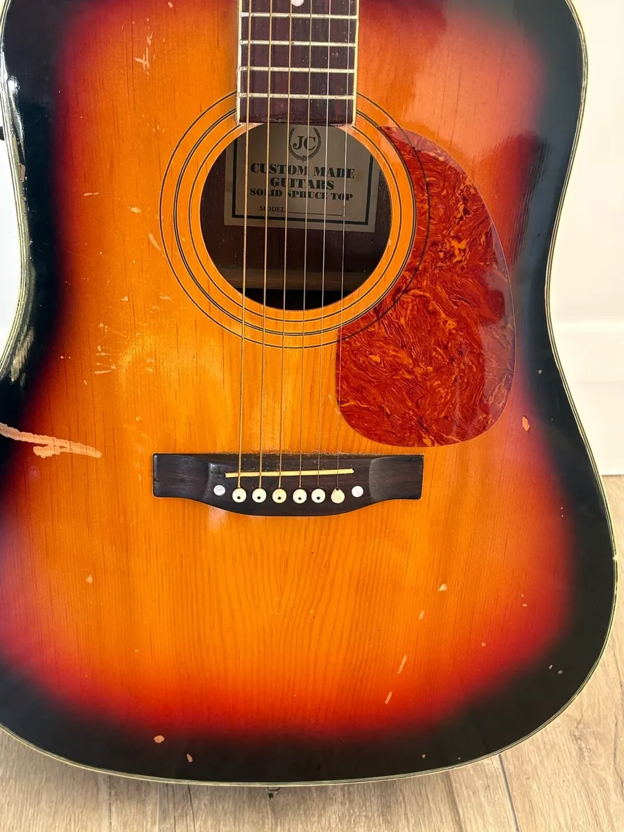 JC Guitar - Image 2