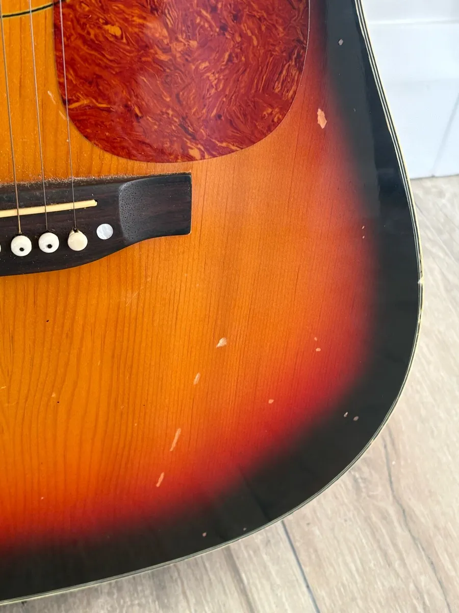 JC Guitar - Image 4