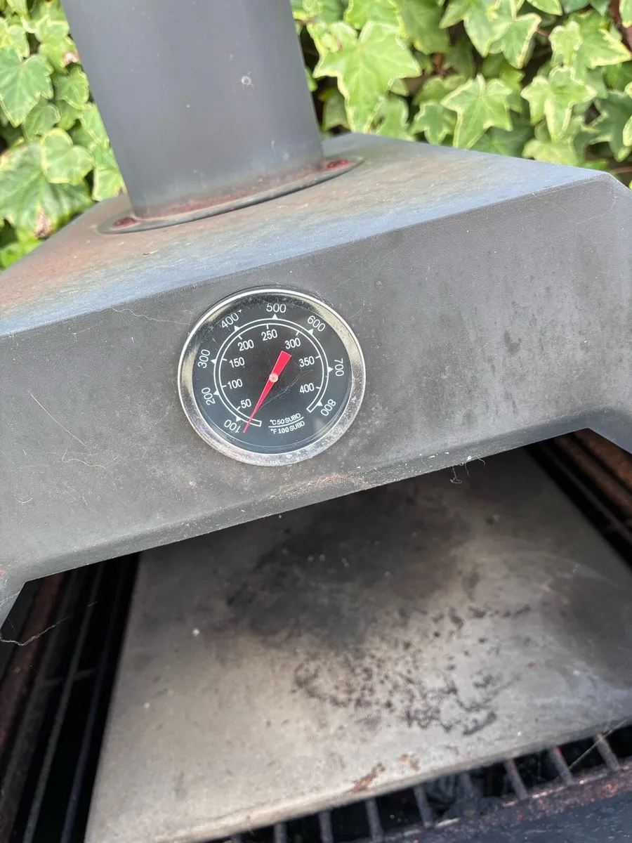 Outdoor wood fired pizza oven - Image 2