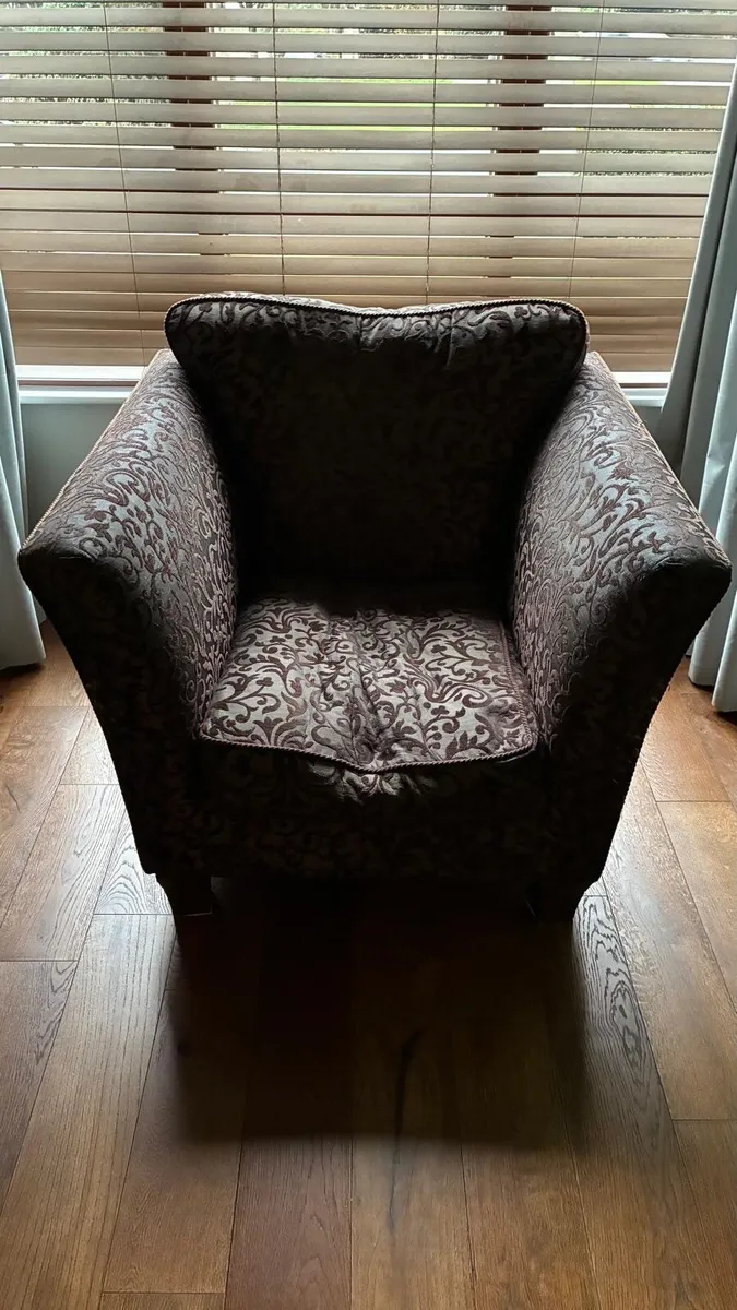 Couch - Image 2
